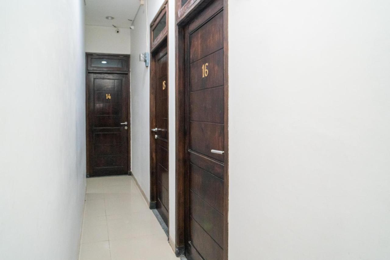 Reddoorz At Merr Rungkut Jl Gunung Anyar Gununganjar Exterior foto